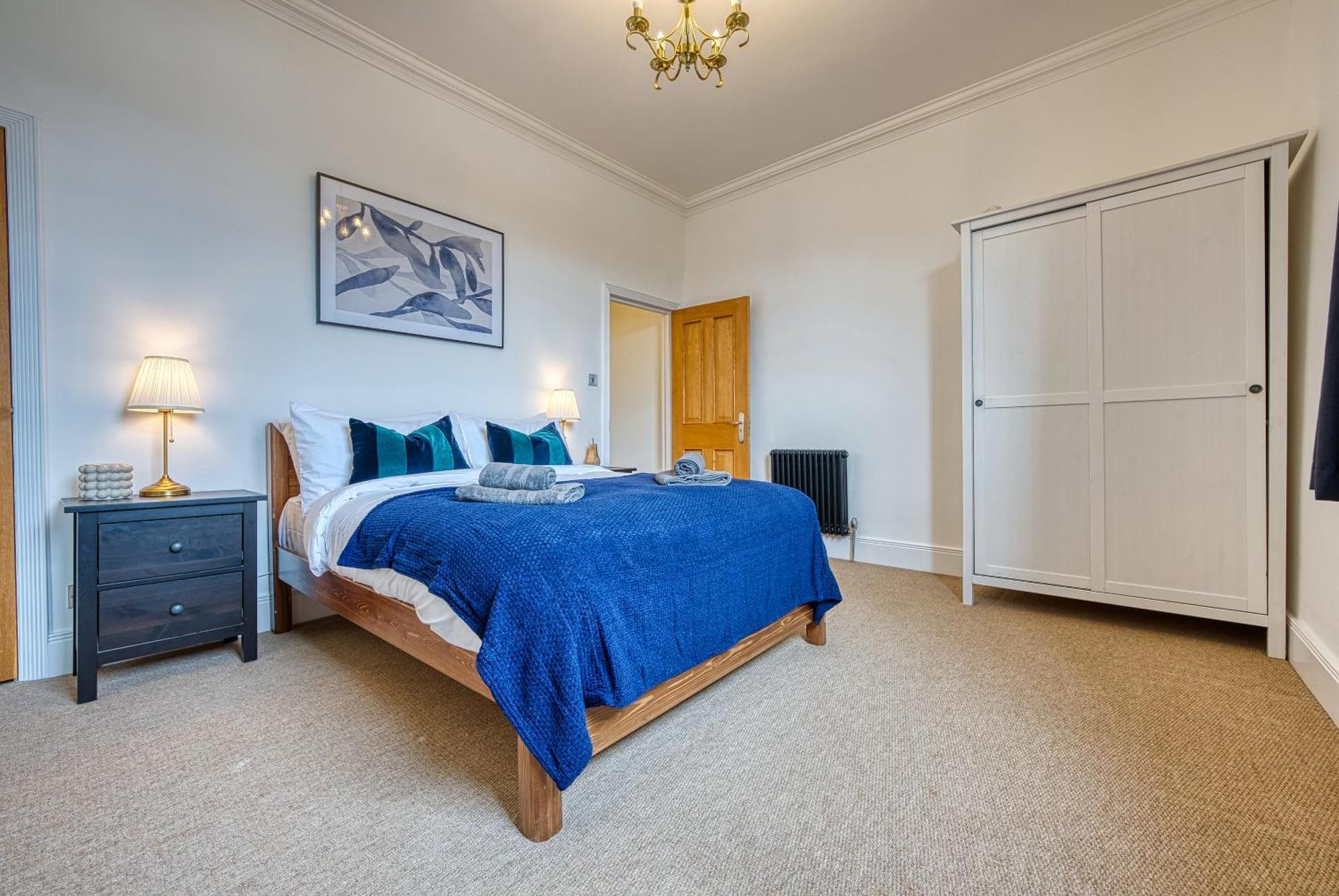 2-Bedroom Stunning, Chic, Modern & Spacious Apartment, Near Ocean Village, Central Southampton - Plenty Of Parking - By Blue Puffin Stays Dış mekan fotoğraf