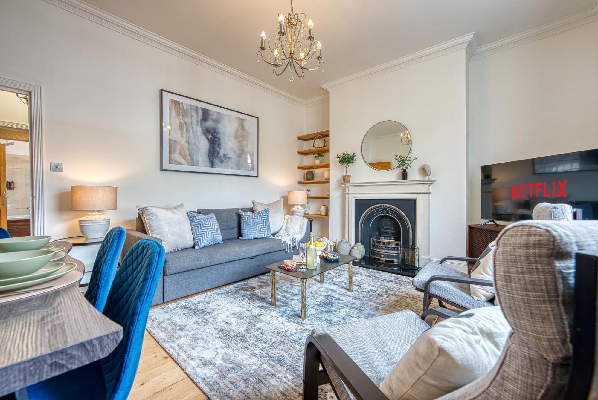 2-Bedroom Stunning, Chic, Modern & Spacious Apartment, Near Ocean Village, Central Southampton - Plenty Of Parking - By Blue Puffin Stays Dış mekan fotoğraf