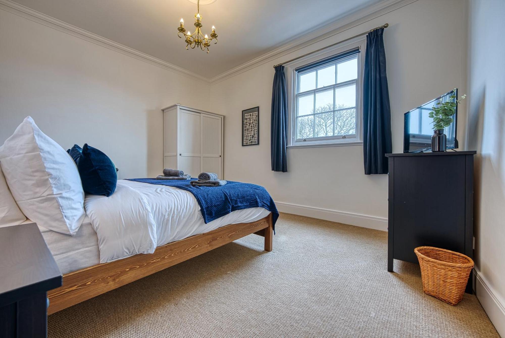 2 Bed Stunning Chic Modern Spacious Apt, Ocean Village, Southampton - Plenty Of Parking - By Blue Puffin Stays Dış mekan fotoğraf