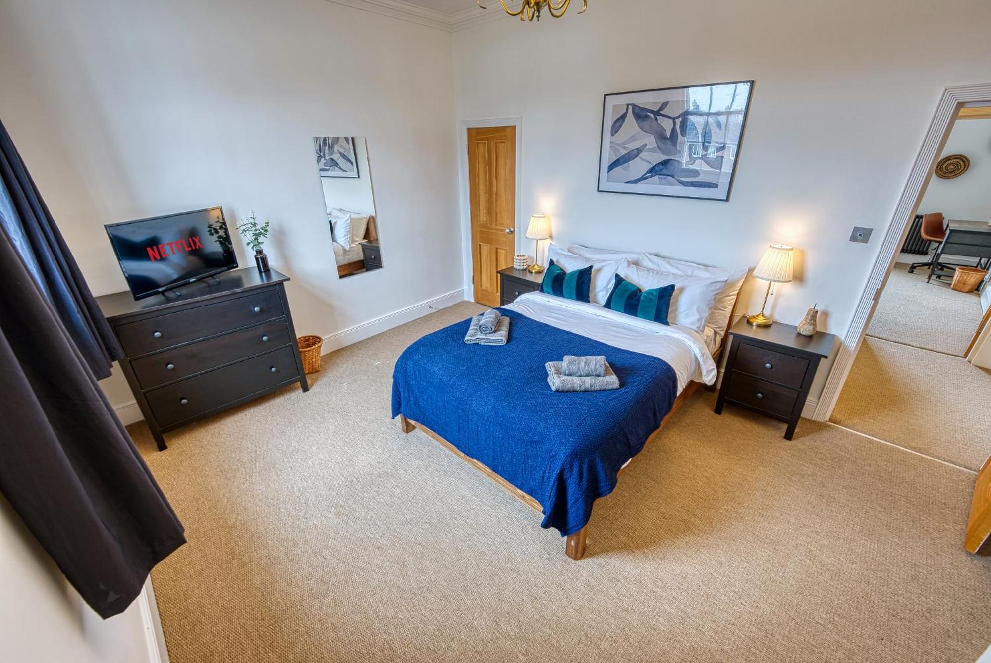 2 Bed Stunning Chic Modern Spacious Apt, Ocean Village, Southampton - Plenty Of Parking - By Blue Puffin Stays Dış mekan fotoğraf